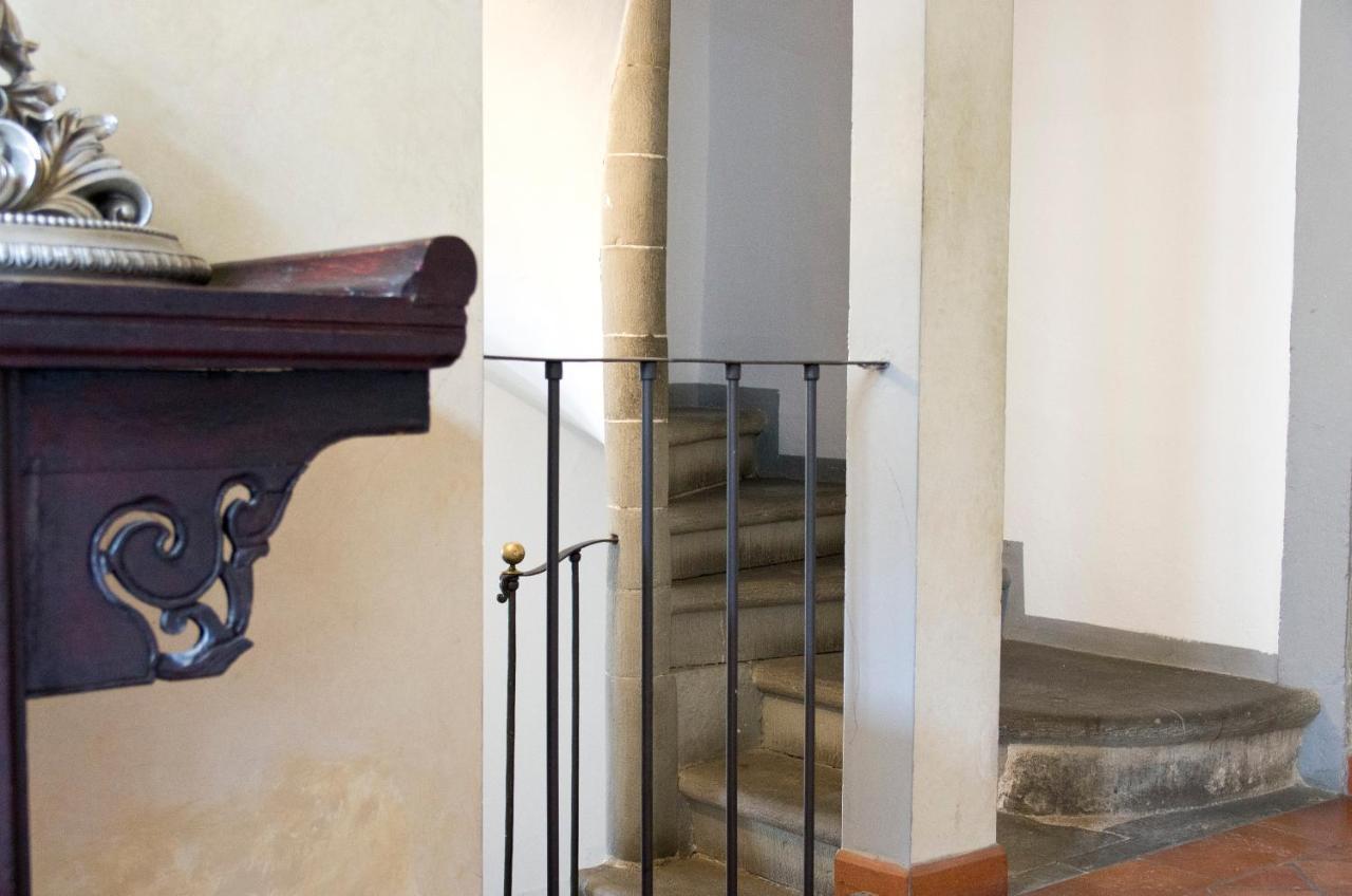 Traviata Appartamento Storico - Palazzo Tolomei Florencia Exterior foto